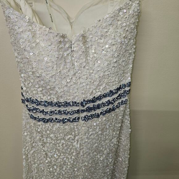 Scala White Blue Sequin Maxi Gown Size 12 Beaded Evening Formal Dress Elegant - Picture 10 of 11